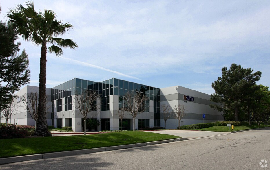 11450 Philadelphia St, Jurupa Valley, CA à louer - Photo principale - Image 3 de 12