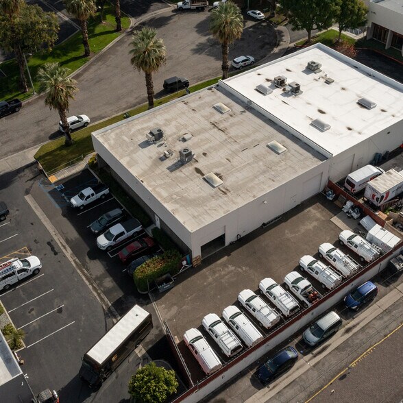 3403 Durahart St, Riverside, CA à vendre - Photo du bâtiment - Image 2 de 8