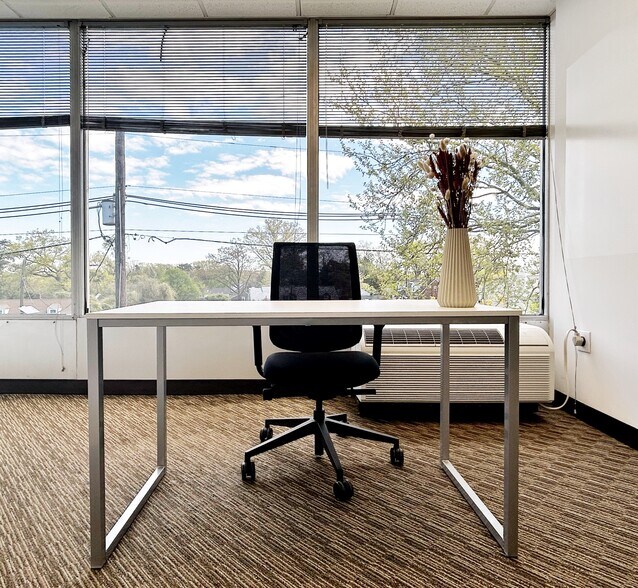 197 State Route 18, East Brunswick, NJ for lease - Interior Photo - Image 3 of 15