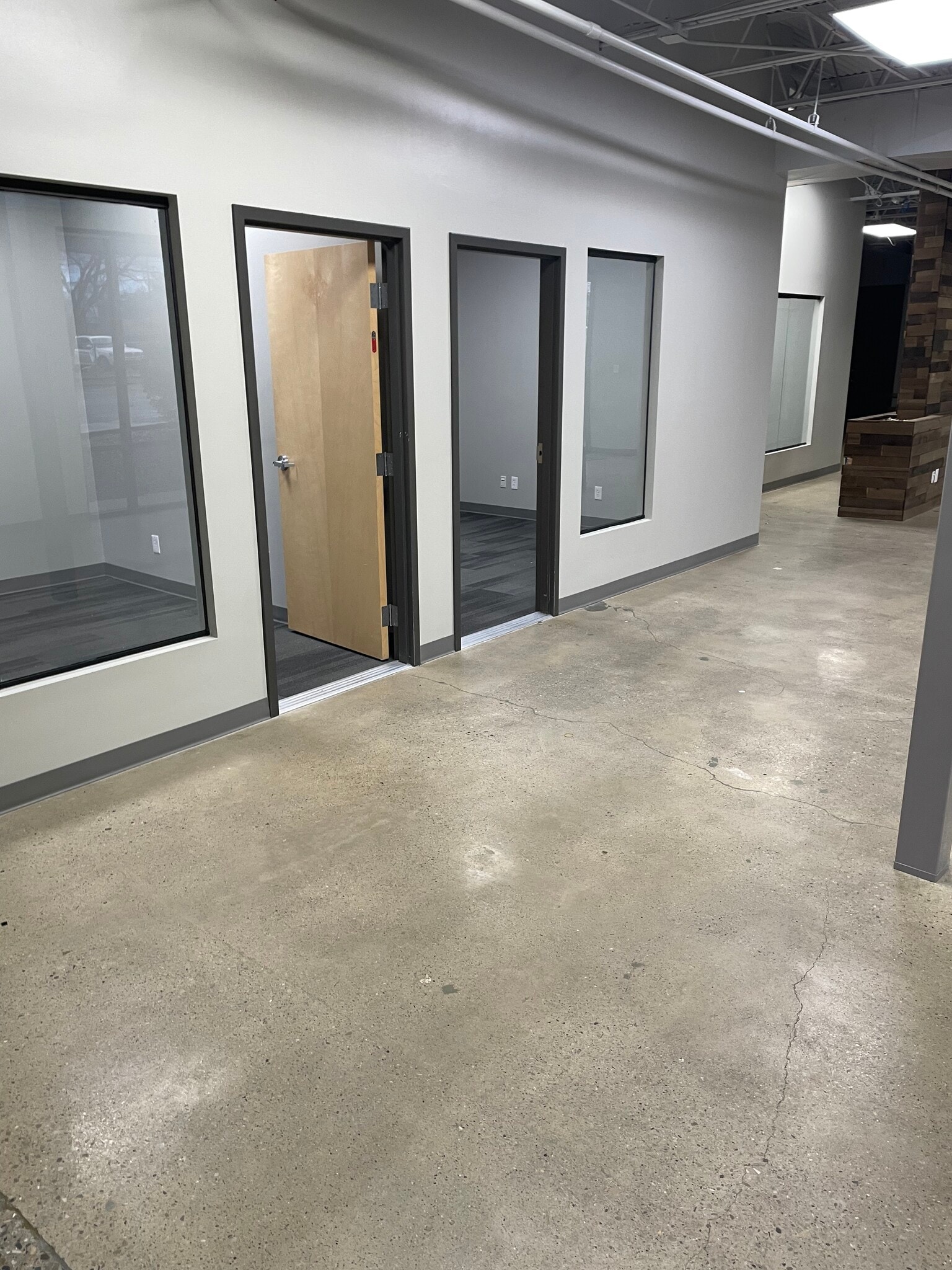 5286 Commerce, Salt Lake City, UT for lease Interior Photo- Image 1 of 5