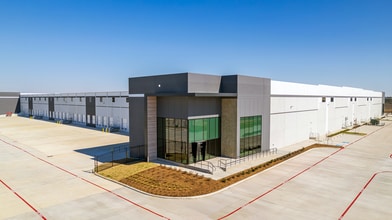 14621 Kirby Dr, Pearland, TX à louer Photo du bâtiment- Image 2 de 10