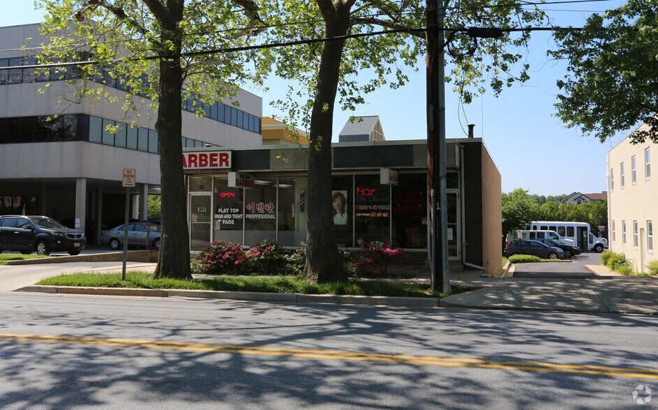 168 Rollins Ave, Rockville, MD à vendre - Photo du bâtiment - Image 2 de 16