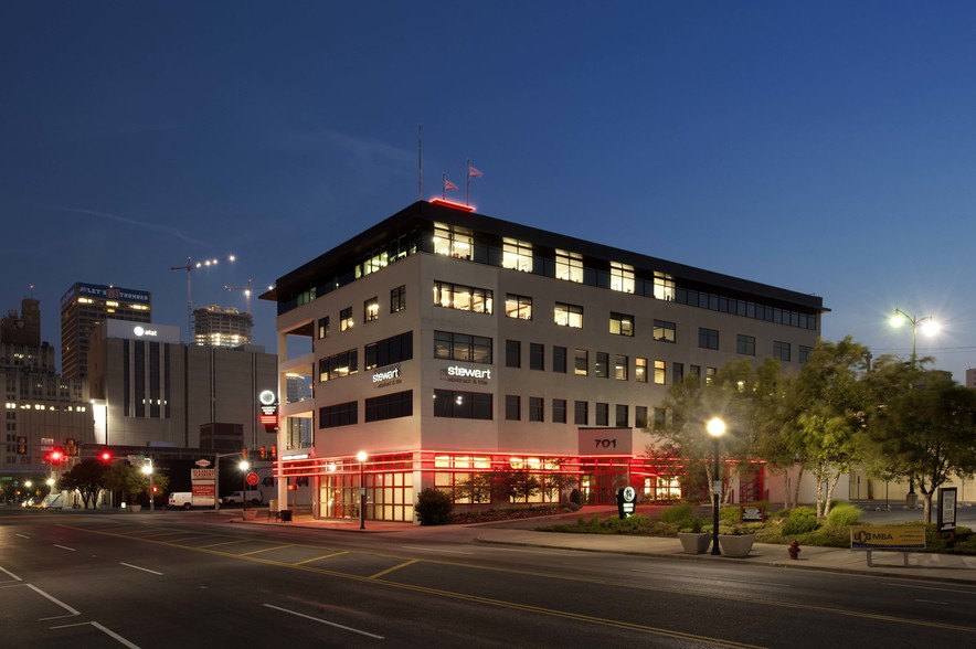 701 N Broadway Ave, Oklahoma City, OK for sale - Building Photo - Image 1 of 1