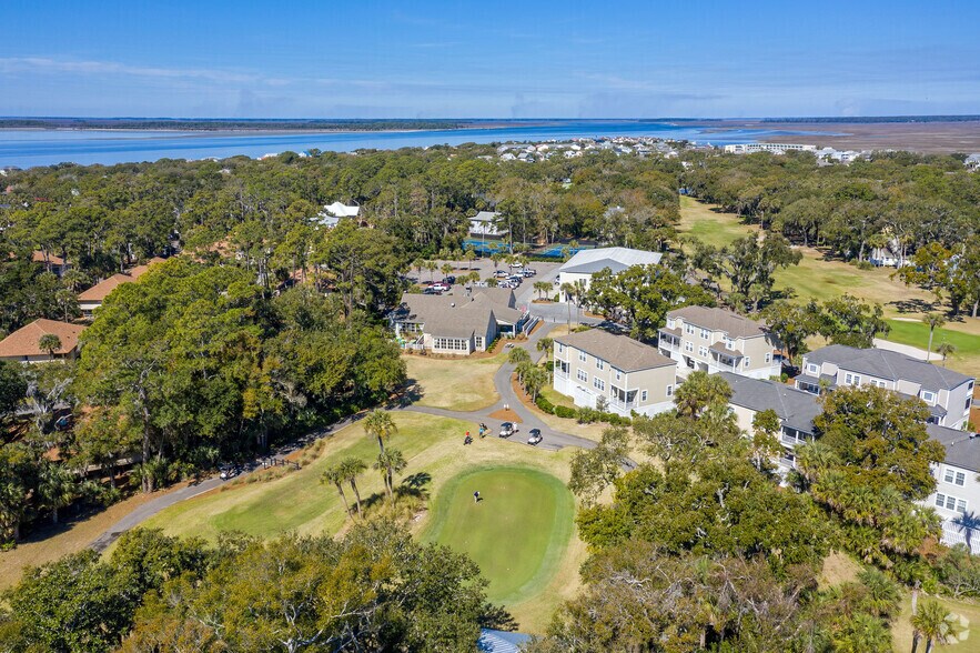 1 King Cotton Rd, Edisto Island, SC à vendre - Photo du bâtiment - Image 2 de 14
