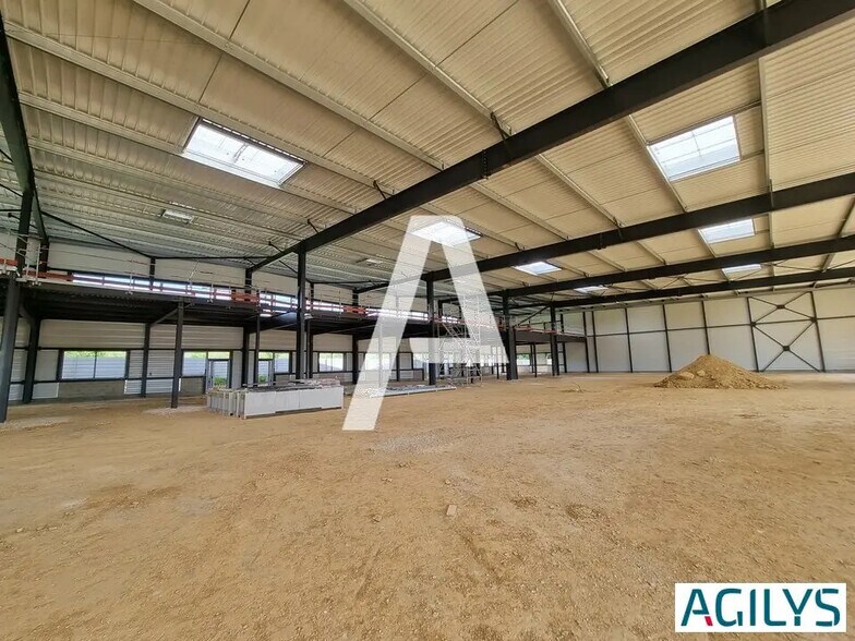 Flex in Moissy-Cramayel for sale - Interior Photo - Image 1 of 12