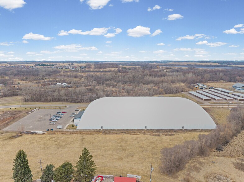 901 Cannon Rd S, Dundas, MN à vendre - Photo du bâtiment - Image 2 de 47