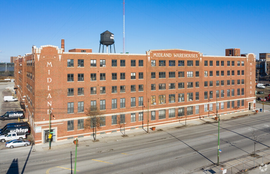 1500 S Western Ave, Chicago, IL for lease - Primary Photo - Image 1 of 3