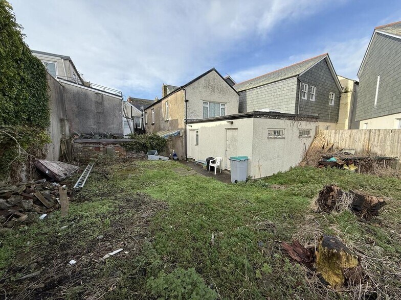 51 Boutport St, Barnstaple à vendre - Photo du bâtiment - Image 2 de 10