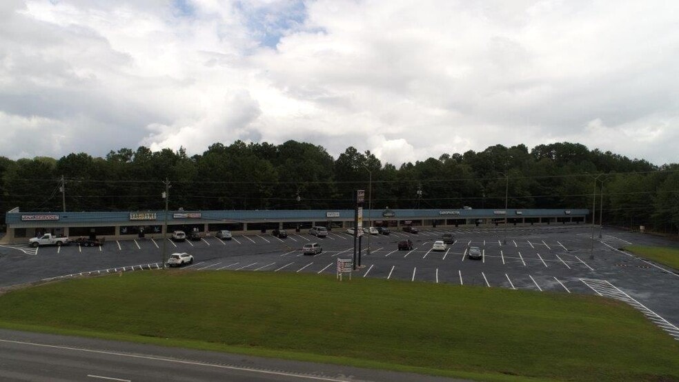 1019 US 431, Anniston, AL à louer - Photo du bâtiment - Image 2 de 2