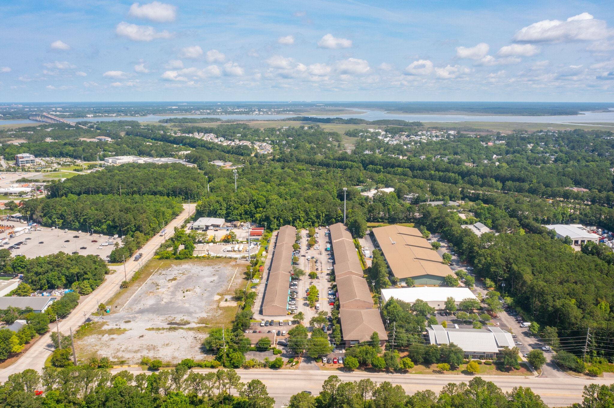 488 La Mesa Rd, Mount Pleasant, SC for lease Interior Photo- Image 1 of 9