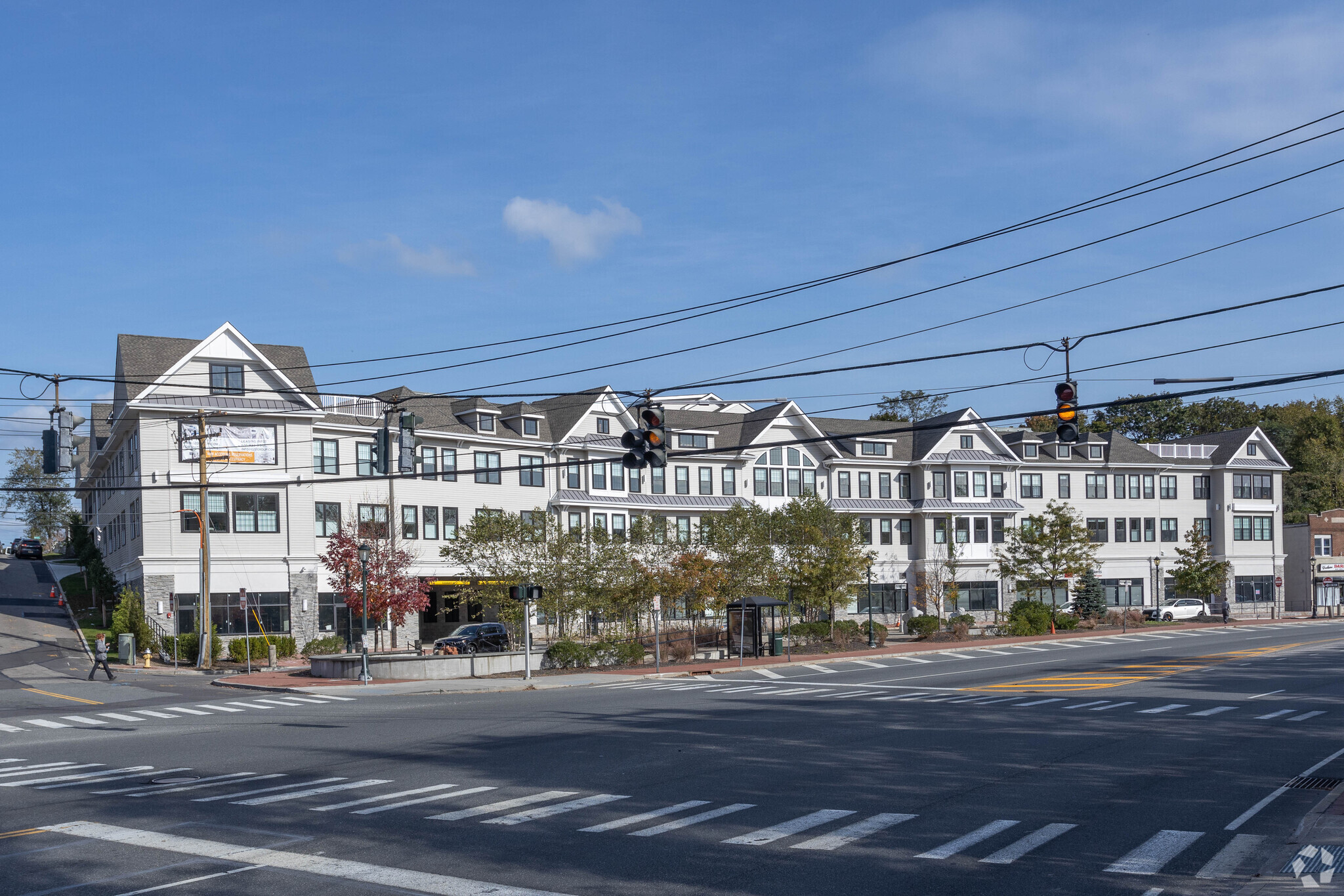 1000 New York Ave, Huntington Station, NY à vendre Photo principale- Image 1 de 1