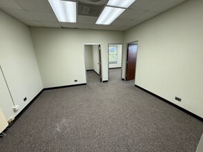 507 W Innes St, Salisbury, NC for lease Interior Photo- Image 2 of 8