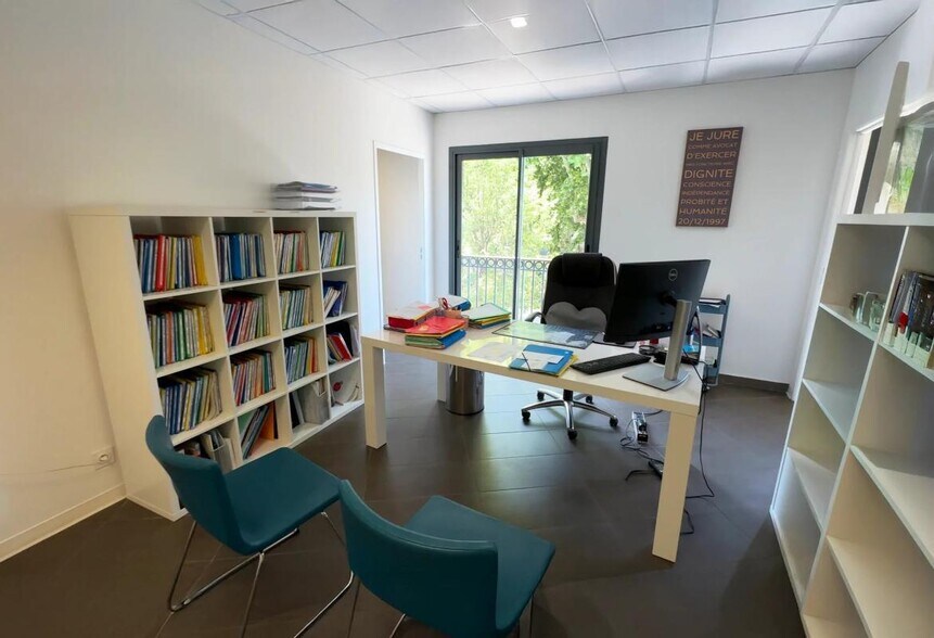 Bureau dans Lunel à louer - Photo intérieure - Image 3 de 15