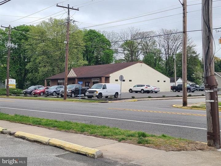 210-212 N Broadway, Pennsville, NJ for sale - Building Photo - Image 1 of 8