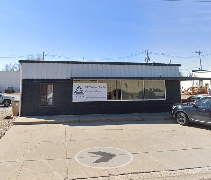 1218 K St, Aurora, NE à vendre - Photo principale - Image 1 de 2
