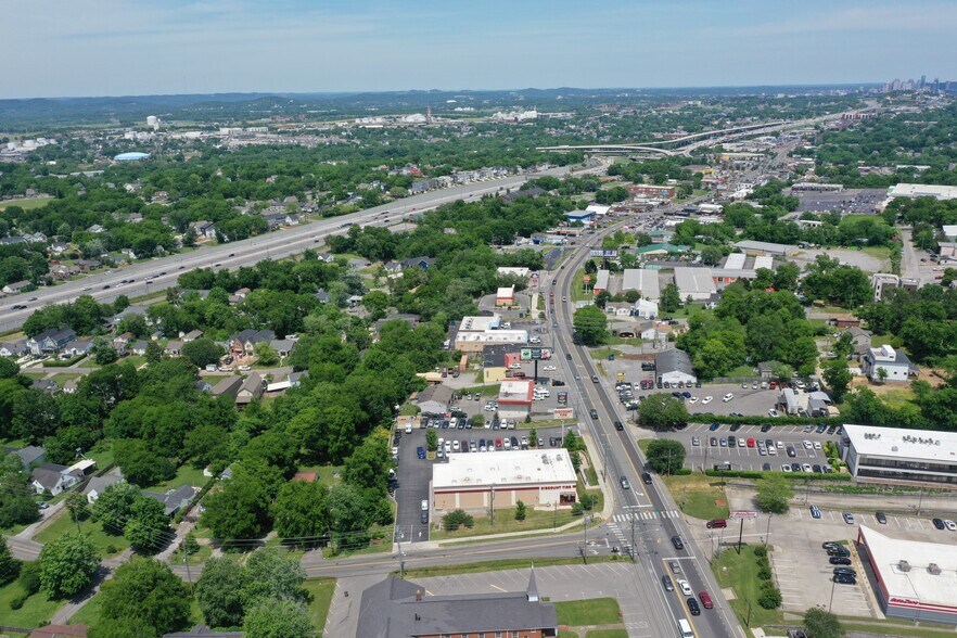 6210 Charlotte Pike, Nashville, TN à vendre - Aérien - Image 3 de 5