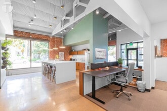 1931 H St, Sacramento, CA for lease Building Photo- Image 1 of 19