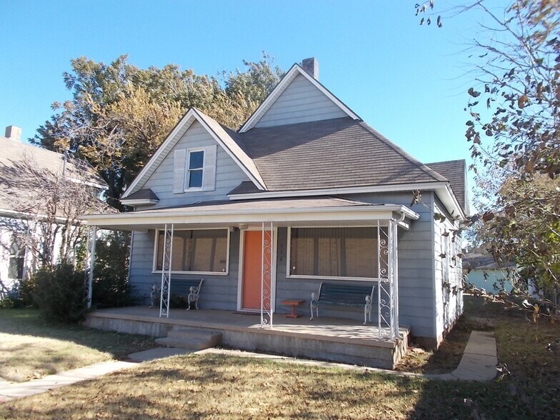 316 N Choctaw Ave, El Reno, OK for sale - Primary Photo - Image 1 of 2