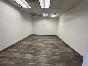 446-450 Union Blvd, Allentown, PA for lease Interior Photo- Image 2 of 3