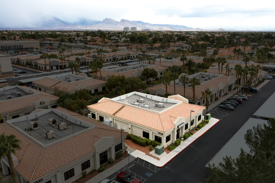 7836 W Sahara Ave, Las Vegas, NV à vendre - Photo du bâtiment - Image 2 de 21