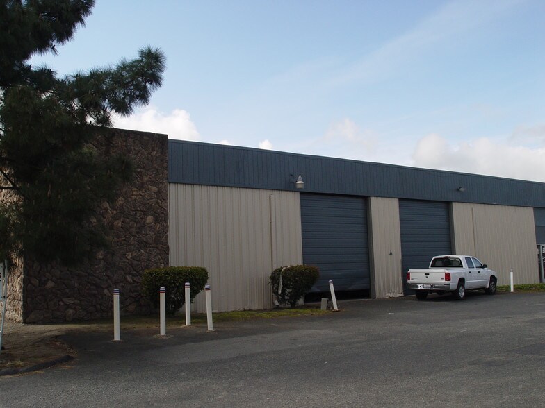 2275 Freed Way, Pittsburg, CA à louer - Photo du bâtiment - Image 2 de 2