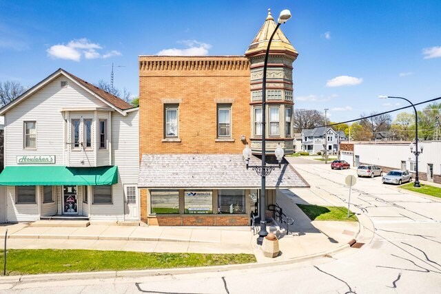 200 W Lincoln St, Waterman, IL à vendre - Photo du bâtiment - Image 3 de 62