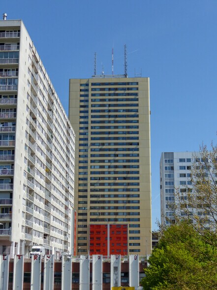Flex dans Bagnolet à louer - Photo du bâtiment - Image 2 de 9