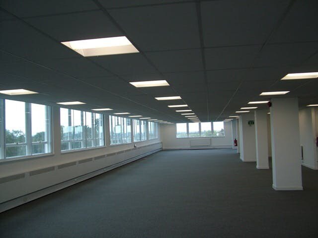 Oxford Rd, Aylesbury for lease - Building Photo - Image 2 of 6
