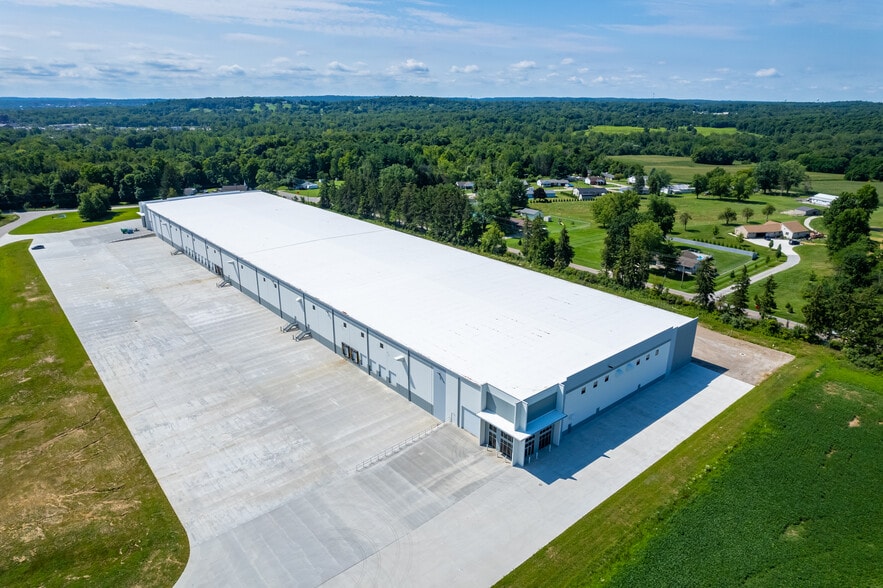 1750 Airport West Rd, Mansfield, OH for sale - Building Photo - Image 3 of 10