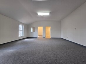 1132 US Route 1 Rt, York, ME à louer Photo intérieure- Image 2 de 10