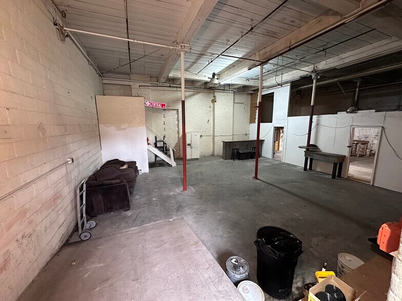 7 Dunnell Ln, Pawtucket, RI à louer - Photo intérieure - Image 3 de 40