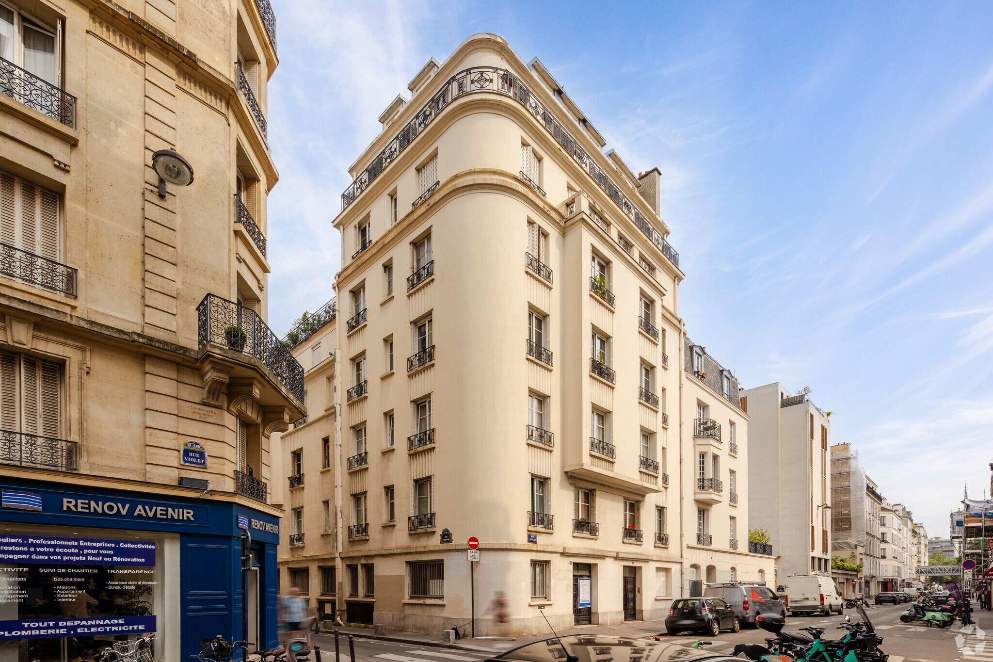 18 Bis Rue Violet, Paris for sale Primary Photo- Image 1 of 11