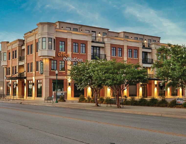 501 S Austin Ave, Georgetown, TX à louer - Photo du bâtiment - Image 2 de 25