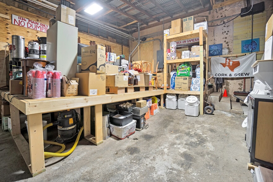 1136 Main St, Commerce, TX for sale - Interior Photo - Image 2 of 20