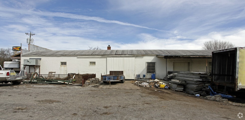 925 Mulberry St, Loudon, TN for sale - Building Photo - Image 2 of 3