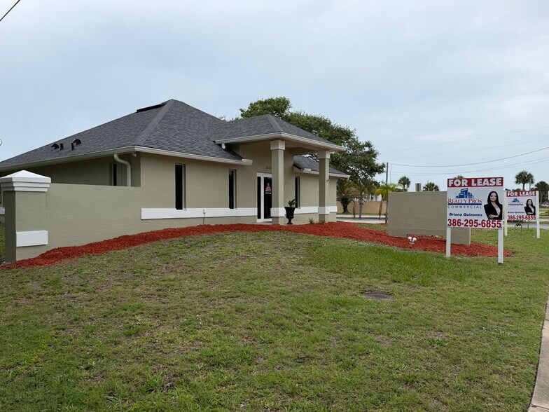 3113 S Ridgewood Ave, Daytona Beach, FL à louer - Photo du bâtiment - Image 2 de 23