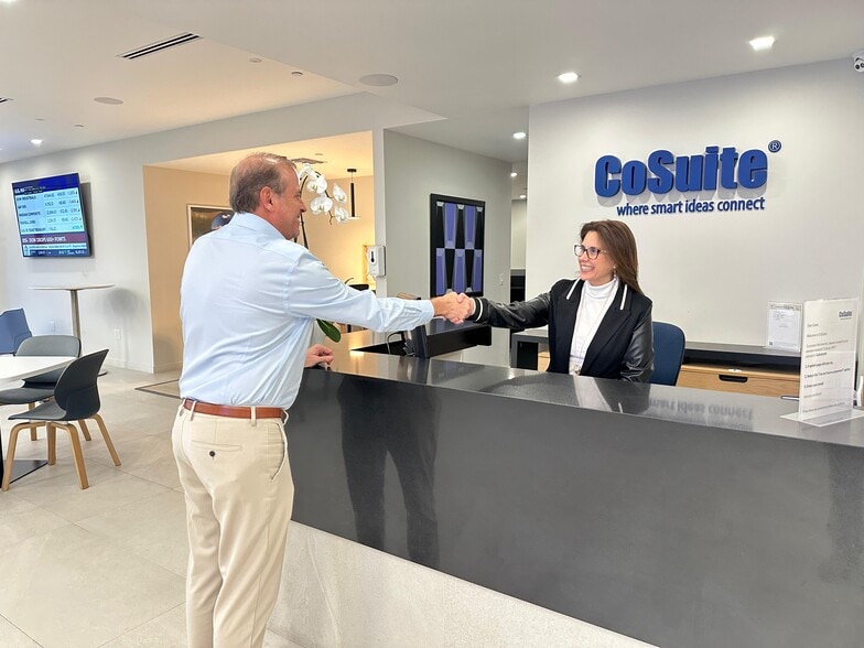 800 Brickell Ave, Miami, FL for lease - Building Photo - Image 2 of 11