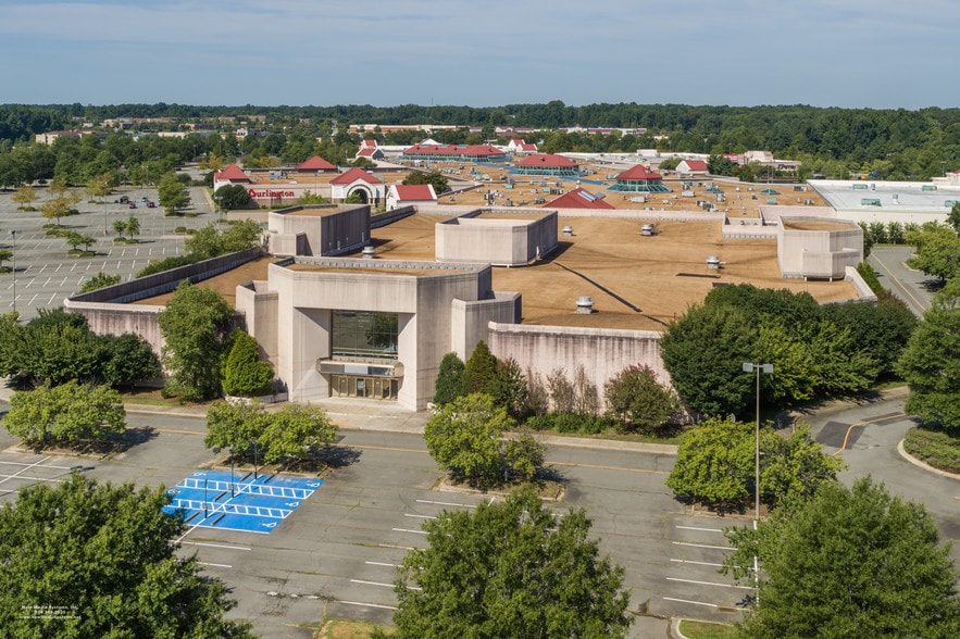 10101 Brook Rd, Glen Allen, VA à vendre - Autre - Image 1 de 1