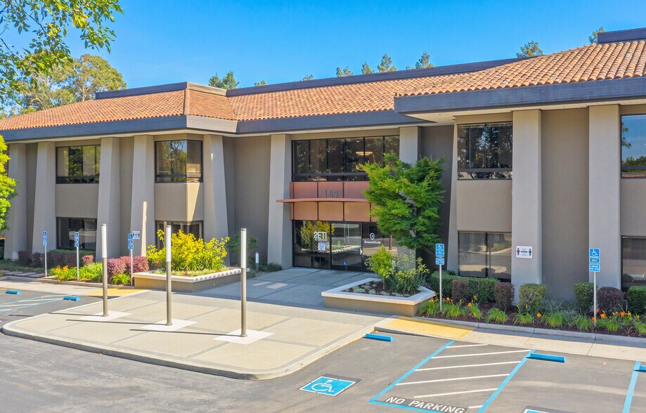 189 N Bernardo Ave, Mountain View, CA à louer - Photo du bâtiment - Image 2 de 11