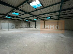 Industriel dans Tremblay-en-France à louer Photo intérieure- Image 1 de 17