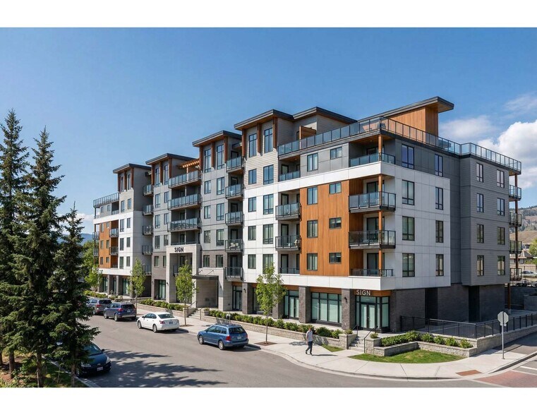 9700 Main St, Lake Country, BC à louer - Photo du bâtiment - Image 2 de 3