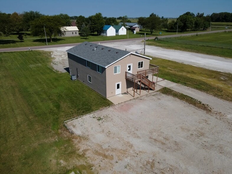 213 10th St, Onawa, IA à vendre - Photo du bâtiment - Image 2 de 3