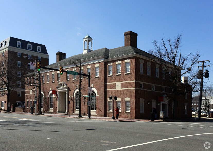 330 N Washington St, Alexandria, VA à louer - Photo du bâtiment - Image 2 de 3