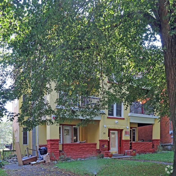 25 West Ave S, Hamilton, ON for sale - Building Photo - Image 2 of 3