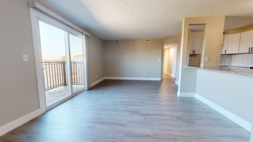 2080 Woodtrail Dr, Fairfield, OH for sale - Matterport 3D Scan - Image 3 of 39