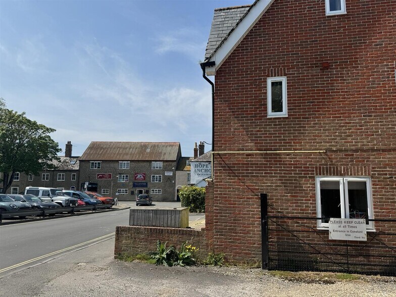 1 Lilliput Ln, Bridport à vendre - Photo du bâtiment - Image 3 de 5