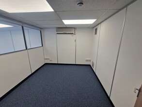 Horseshoe Rd, Reading for lease Interior Photo- Image 2 of 4