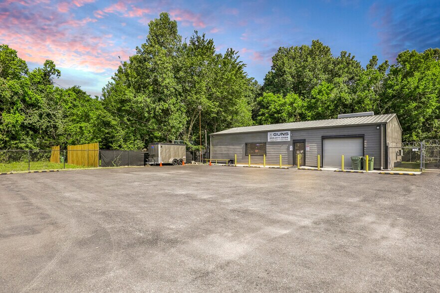 2955 Fm-1960, Dayton, TX for sale - Building Photo - Image 1 of 17