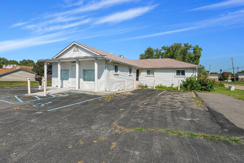 34845 23 Mile Rd, Chesterfield, MI à vendre - Photo du bâtiment - Image 2 de 7