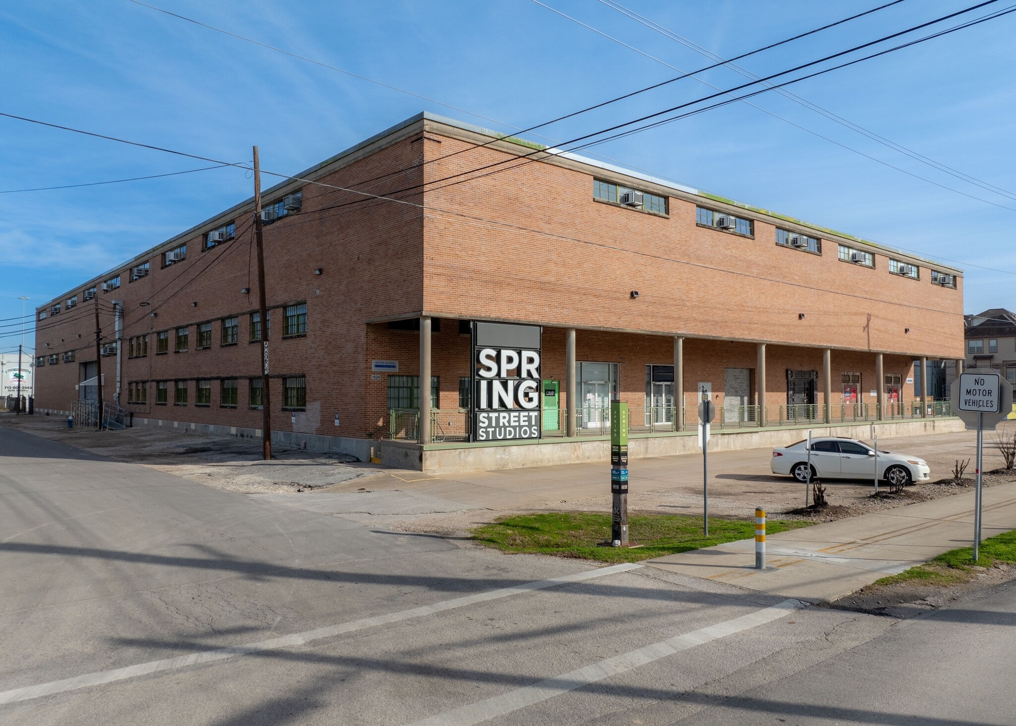 1824 Spring St, Houston, TX à louer Photo principale- Image 1 de 12